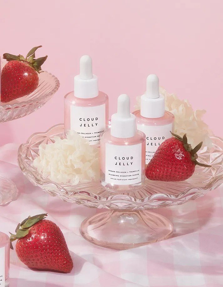 Best ultra hydration serum strawberry vitamin C pink serum antioxidant skincare natural fruit extracts anti-aging hydrating serum bottles